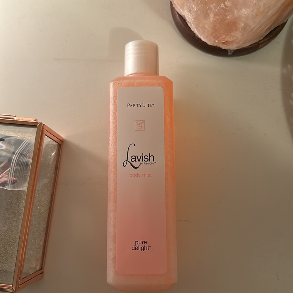 PartyLite Lavish Body Mist in Soft Orange